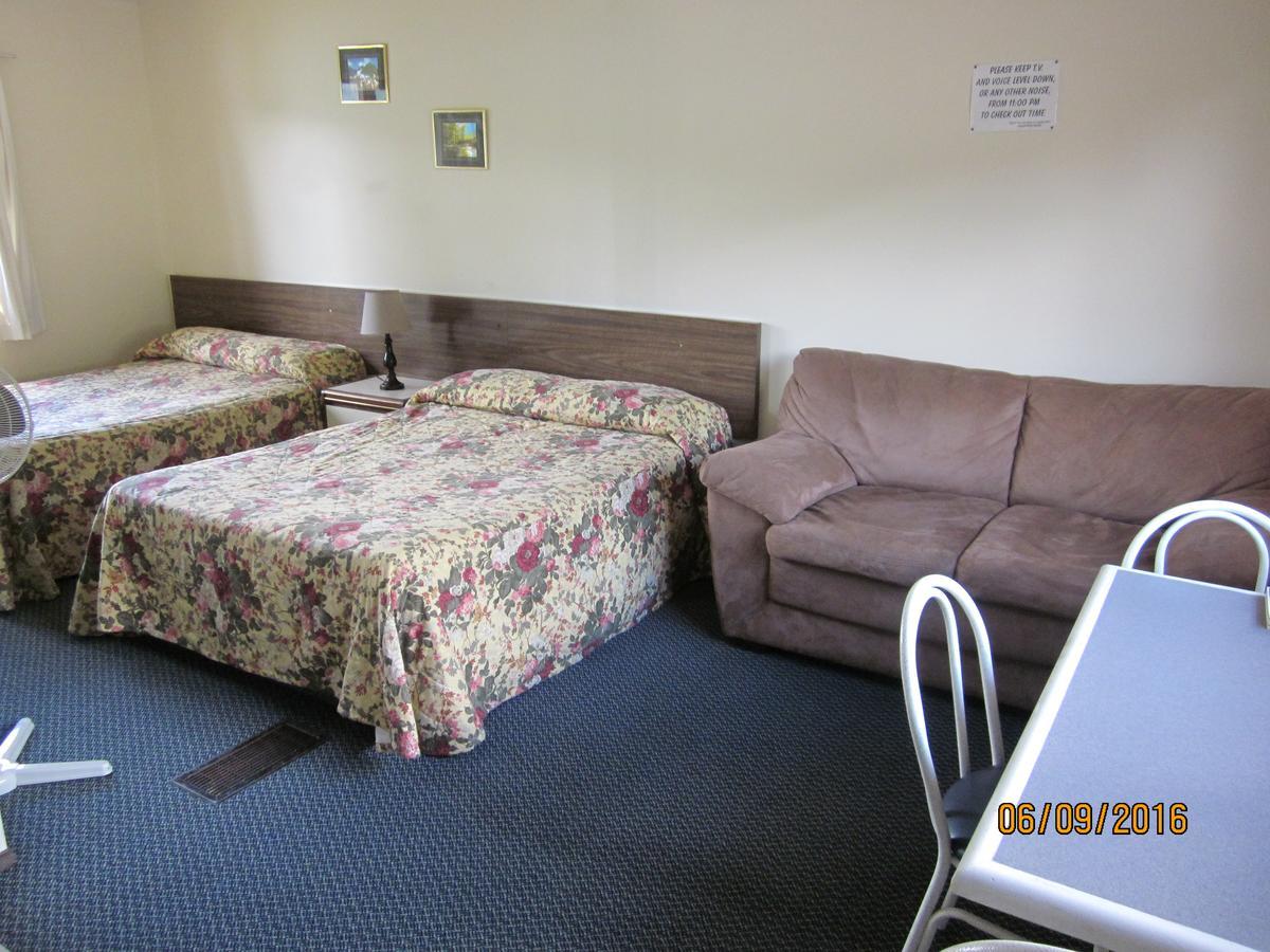 Valleyview Motel Williams Lake Exterior photo
